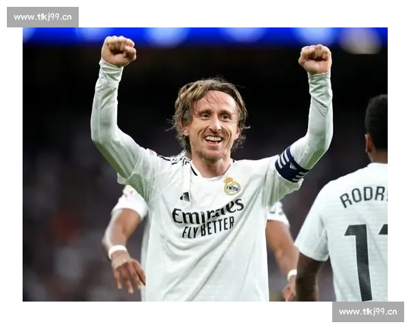 以莫德里奇为核心的足坛传奇与中场艺术巅峰之路职业生涯的荣耀史